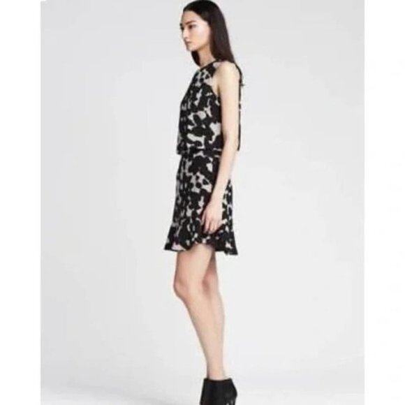 NWT BANANA REPUBLIC Layered Flounce Hem A-Line Dress Sz 2 Open Back - Picture 6 of 15